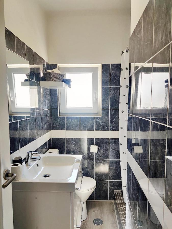 Caroline'S Apartment Vila do Bispo Ngoại thất bức ảnh